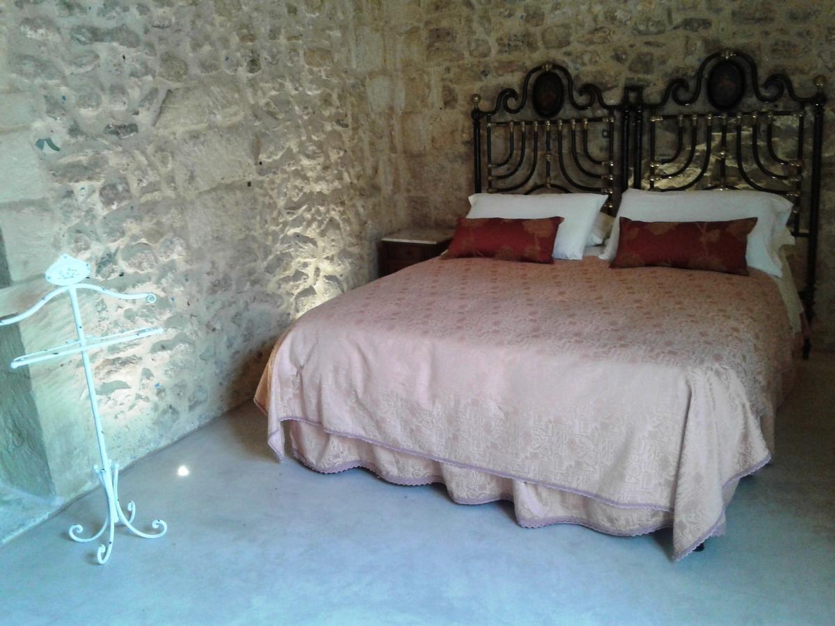 Borgo In Corte Bed & Breakfast Martano Exterior photo