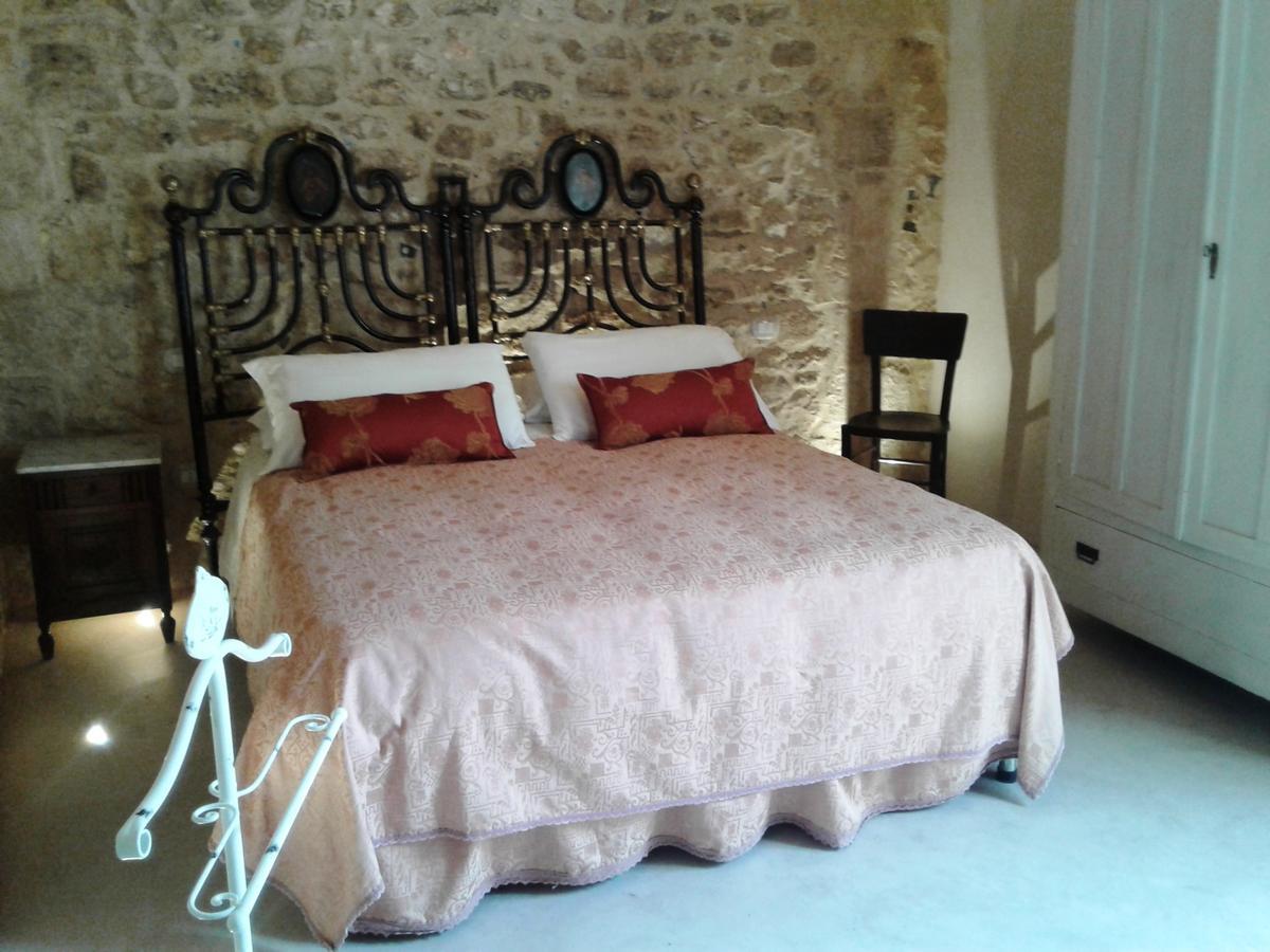 Borgo In Corte Bed & Breakfast Martano Exterior photo